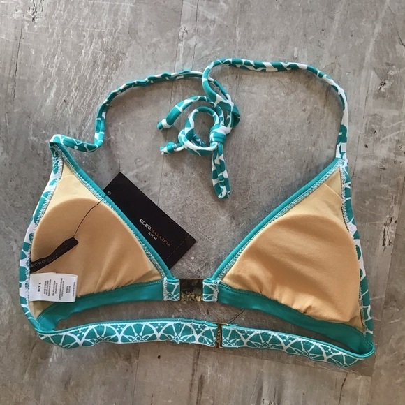 💕BCBGMAXAZRIA💕 Triangle String Bikini Top - Picture 4 of 5